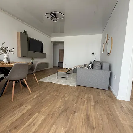 Stefan Beachfront 713 - Promenada Mamaia Nord Apartment