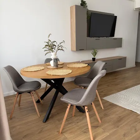 Stefan Beachfront 713 - Promenada Mamaia Nord *