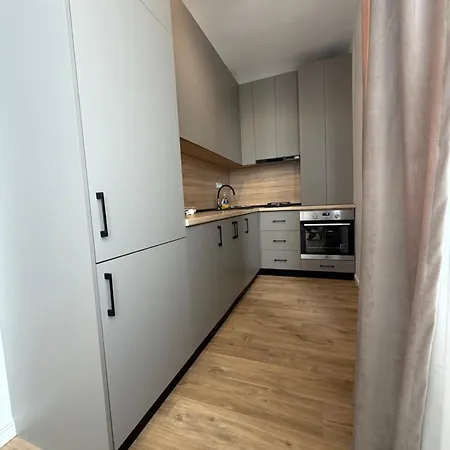 Stefan Beachfront 713 - Promenada Mamaia Nord Apartment *